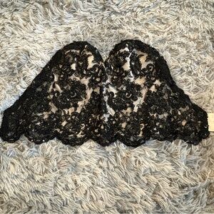 Henri Bendel Elegant Black Floral Bandeau